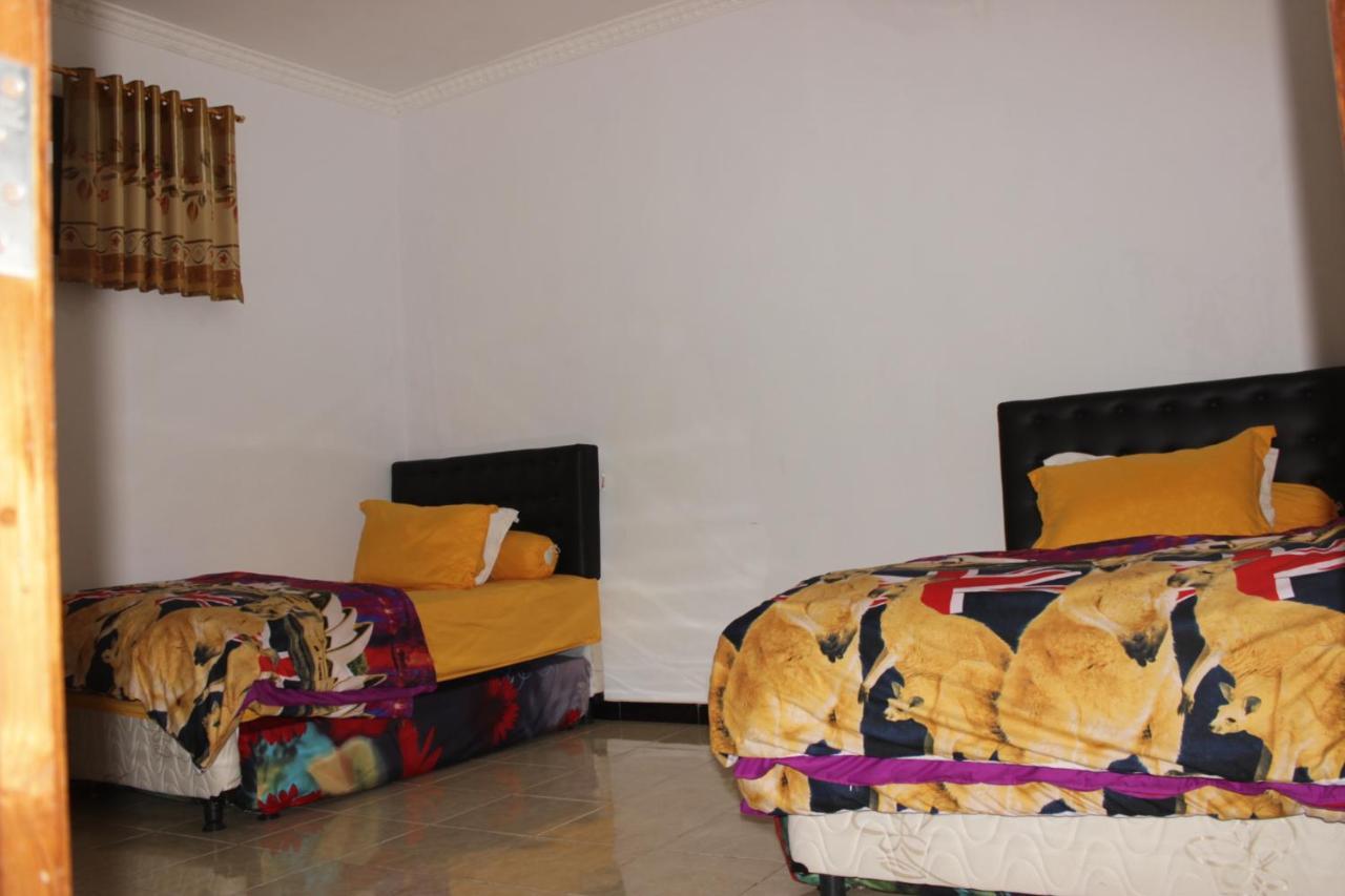 Dannu'S Homestay & Ijen, Bromo, Meru Betiri Sukomade Tours 外南梦 外观 照片