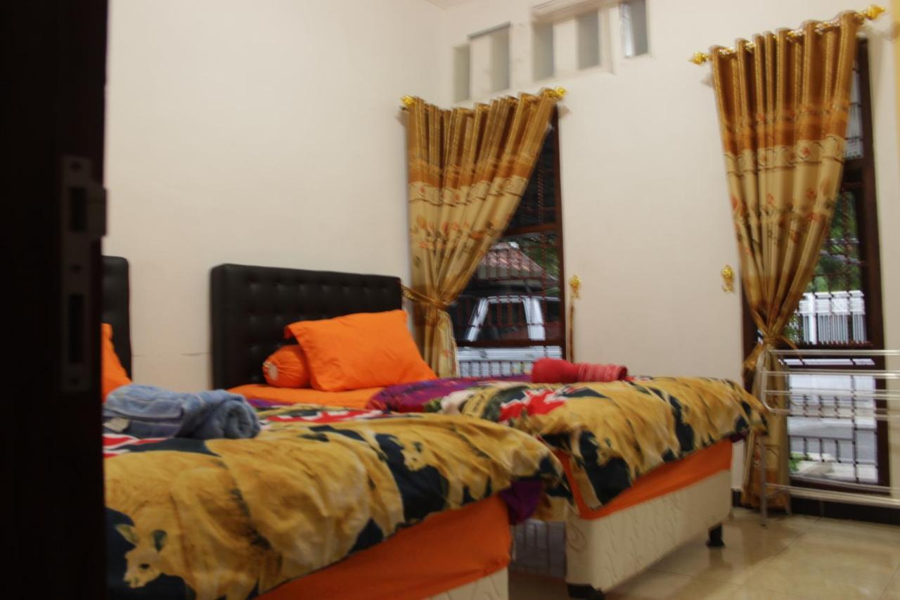 Dannu'S Homestay & Ijen, Bromo, Meru Betiri Sukomade Tours 外南梦 外观 照片