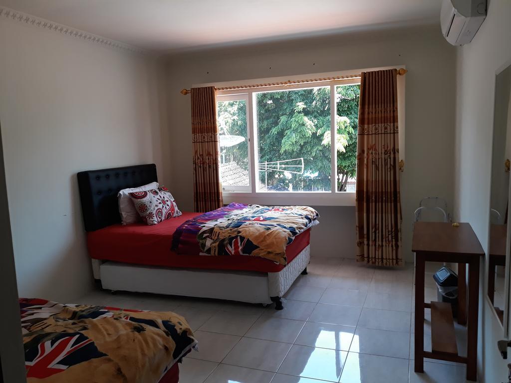 Dannu'S Homestay & Ijen, Bromo, Meru Betiri Sukomade Tours 外南梦 外观 照片