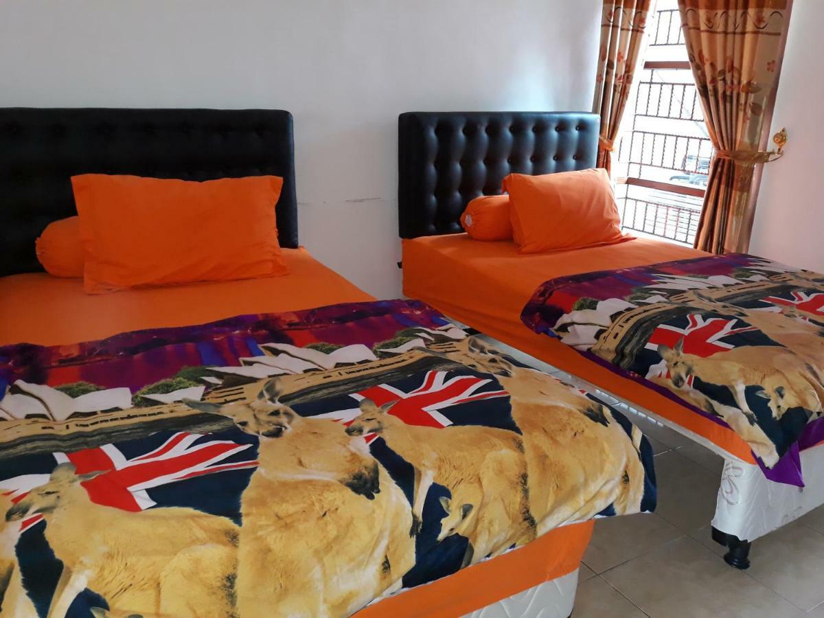 Dannu'S Homestay & Ijen, Bromo, Meru Betiri Sukomade Tours 外南梦 外观 照片
